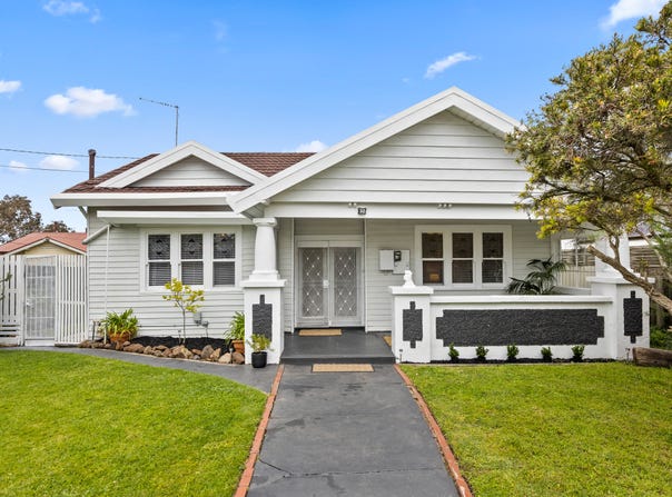 32 St Albans Road, East Geelong, Vic 3219