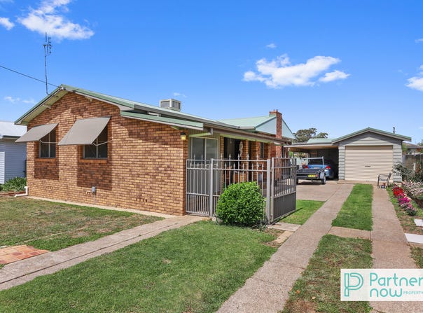 33 Bell Street, Tamworth, NSW 2340