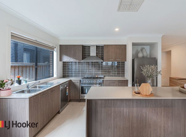 12 Realm Vista, Mickleham, Vic 3064