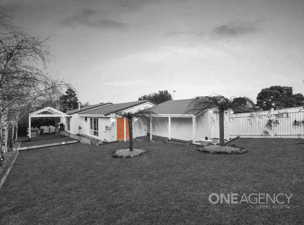 114 Stewarts Lane, Sunbury, Vic 3429