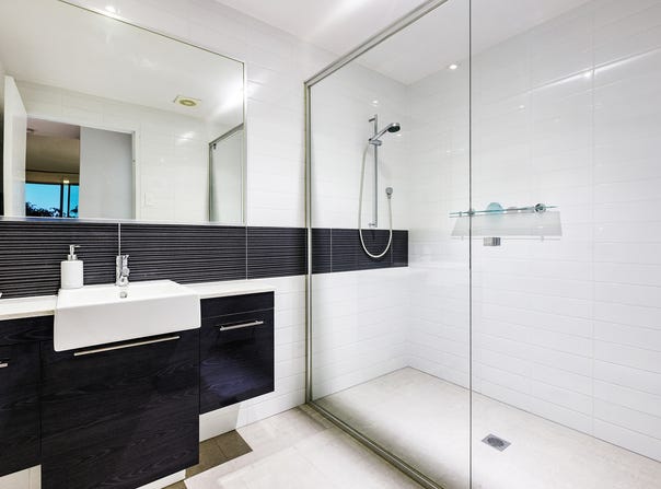 213/22-24 Ben Lexcen, Robina, Qld 4226