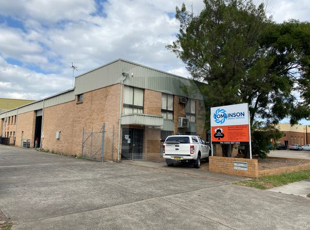 13 TUCKS ROAD, Seven Hills, NSW 2147