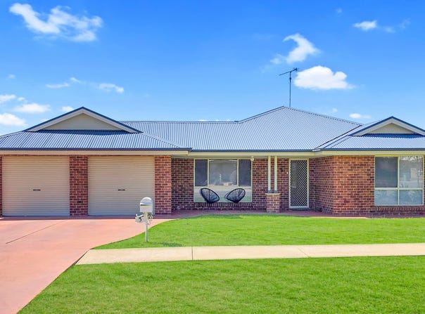 5 Lady Mary Drive, West Wyalong, NSW 2671