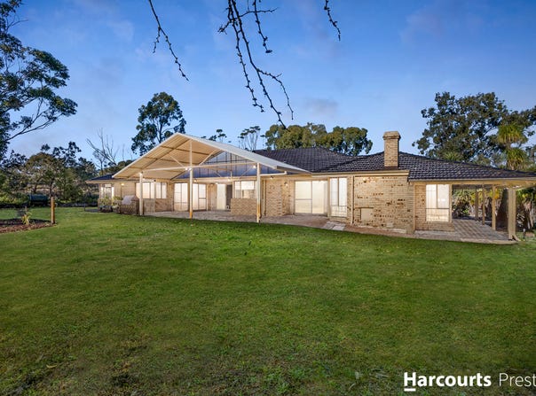 17 Falcon Place, Jandakot, WA 6164