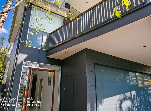 151 Macrossan Avenue, Norman Park, Qld 4170