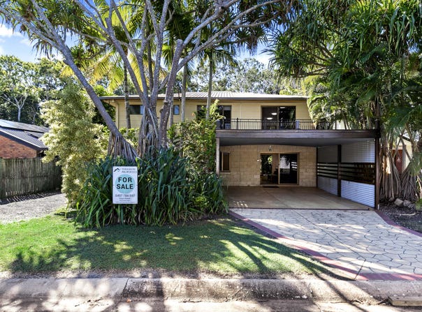 36 Shellcot Street, Toogoom, Qld 4655
