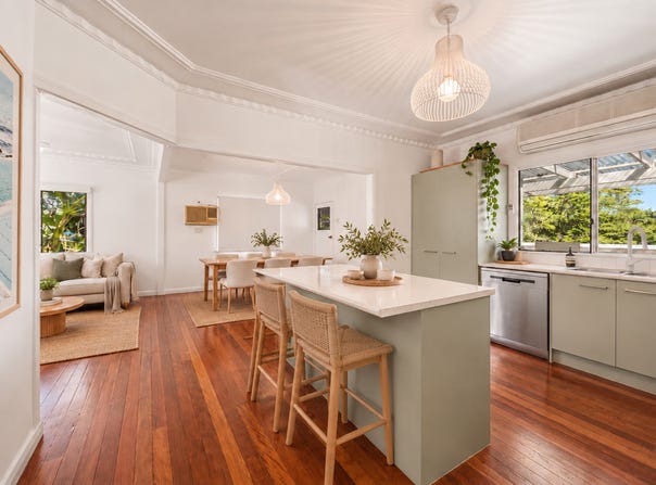 17 Mount Pleasant Road, Nambour, Qld 4560