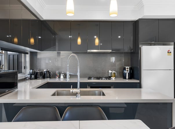 6 & 6A Upwey Place, St Johns Park, NSW 2176