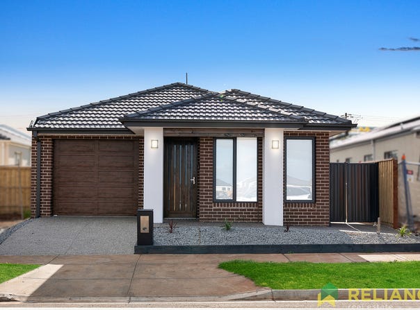 38 Rice Flower Crescent, Strathtulloh, Vic 3338