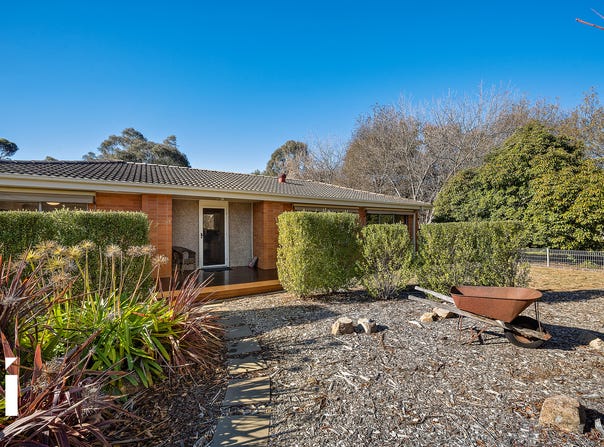 35 Debenham Street, Mawson, ACT 2607