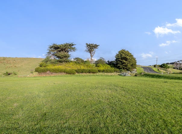 100 Grassy Road, Currie, Tas 7256