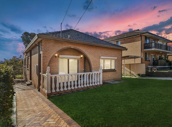 69 Yangoora Road, Lakemba, NSW 2195