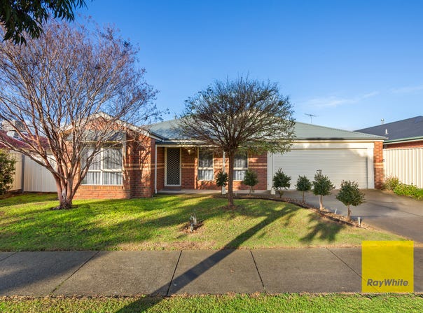 8 Smith Street, Grovedale, Vic 3216