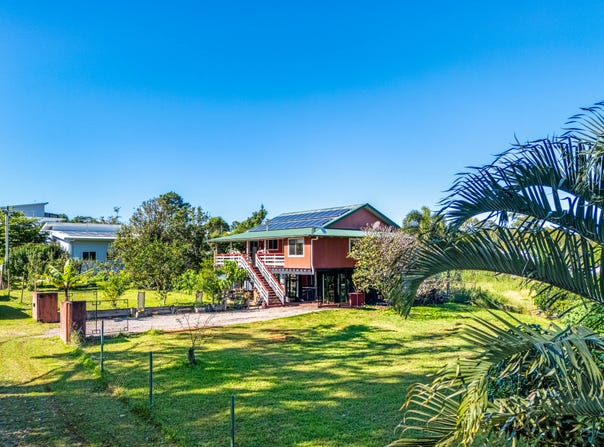 34-36 Highland street, Russell Island, Qld 4184