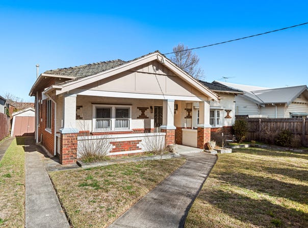 18 Brentani Avenue, Elsternwick, Vic 3185