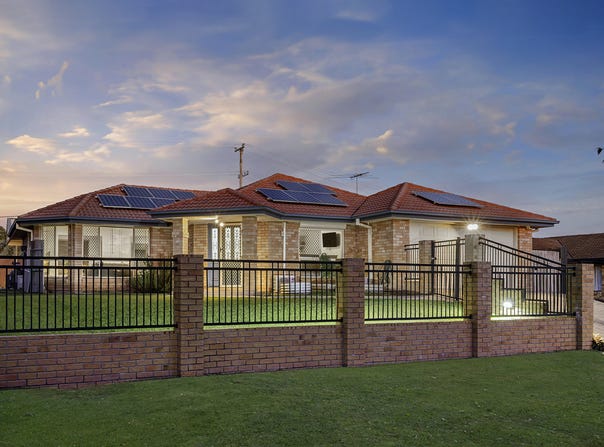 18 Picardie Close, Mansfield, Qld 4122