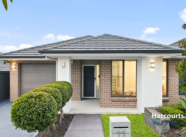 11 Flagship Ridge, Jordan Springs, NSW 2747