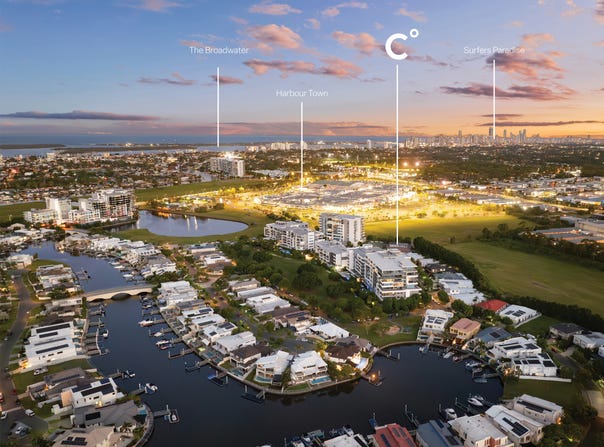 2/2 Compass Drive, Biggera Waters, Qld 4216
