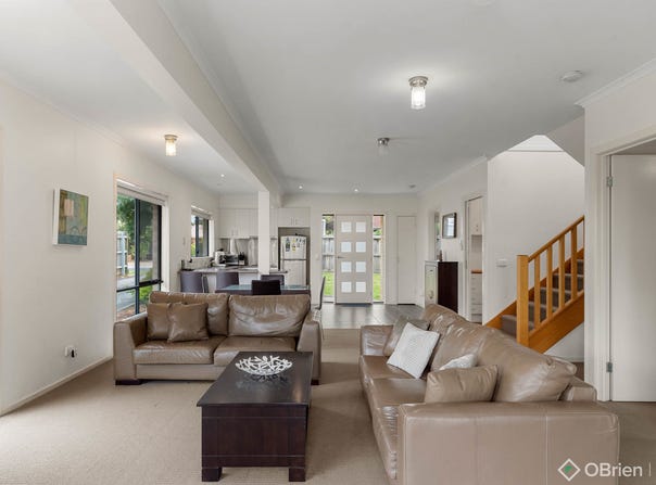 1/4 Wyndham Avenue, Cowes, Vic 3922