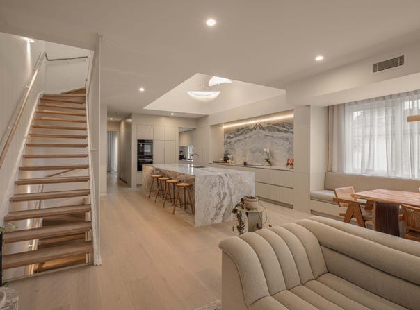 DUALIS 1364 Gold Coast Highway, Palm Beach, Qld 4221