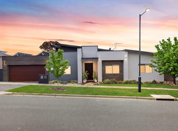 6 Kevin Curtis Crescent, Casey, ACT 2913