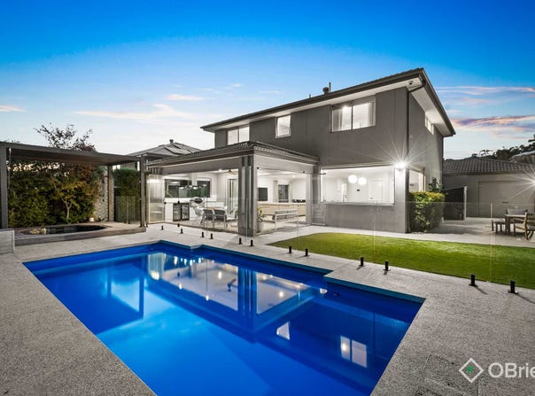 8 Duncombe Avenue, Officer, Vic 3809