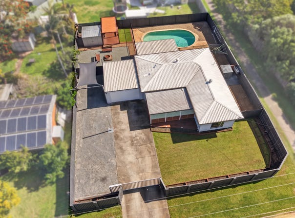 30 Bedford Crescent, Eagleby, Qld 4207