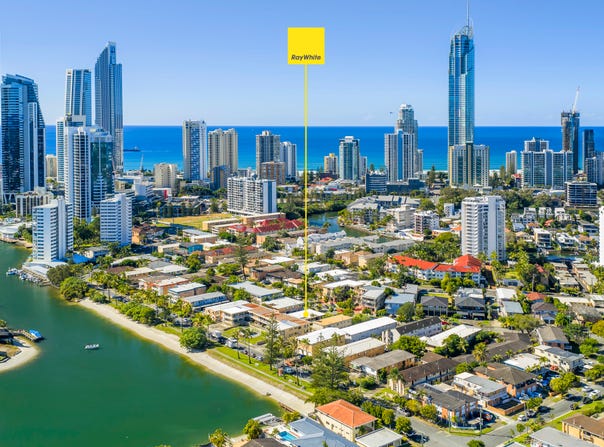 18 Leonard Avenue, Surfers Paradise, Qld 4217