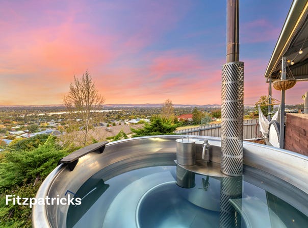 49 Henwood Avenue, Kooringal, NSW 2650