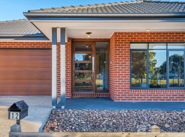 12 Logan Street, Eynesbury, Vic 3338