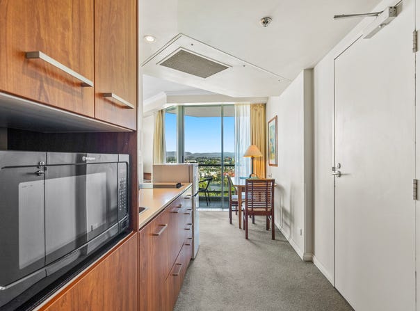 1219-1220/25 Laycock St, Surfers Paradise, Qld 4217
