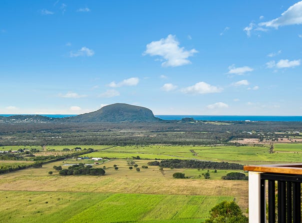 19 Mount Coolum Close, Maroochy River, Qld 4561