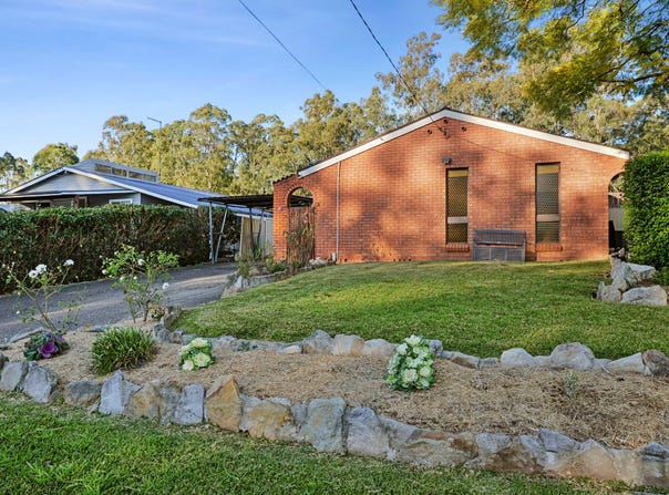 12 Raymond Street, Freemans Reach, NSW 2756