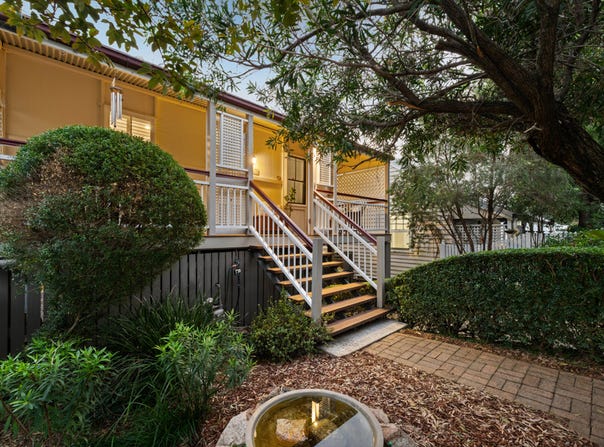23 Copeland Street, Milton, Qld 4064