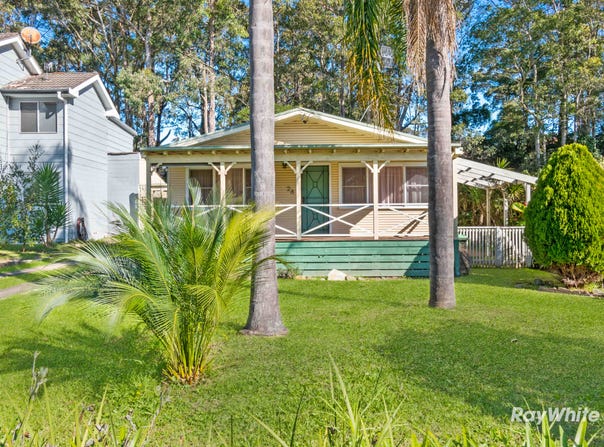 28 Christopher Crescent, Batehaven, NSW 2536
