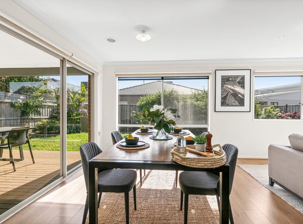 14 Spectrum Drive, Mount Duneed, Vic 3217
