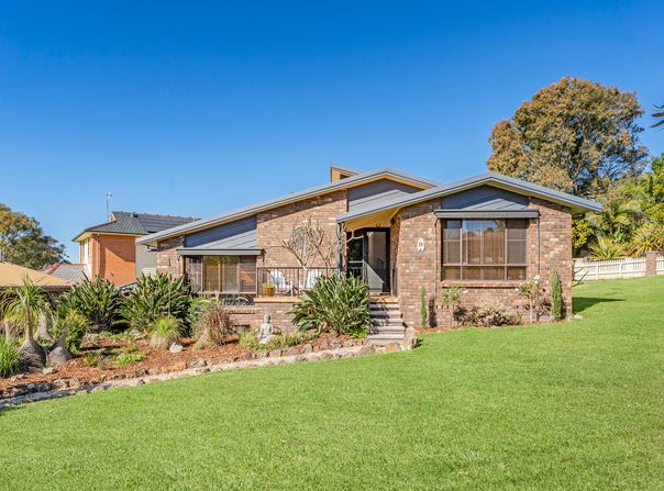 35 Terence Avenue, Lake Munmorah, NSW 2259