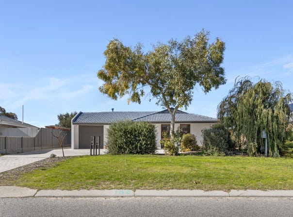 182 Bridgewater Drive, Kallaroo, WA 6025