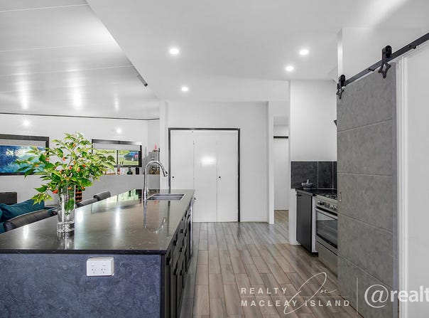3 View Outlook, Macleay Island, Qld 4184