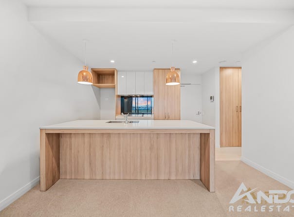 501/8 Tassels Place, Innaloo, WA 6018