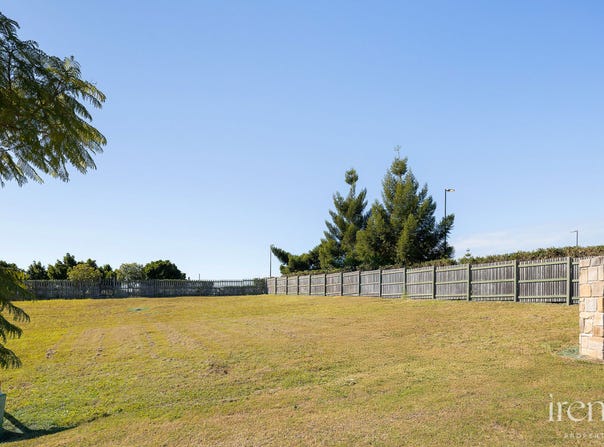 1 Champions Crescent, Brookwater, Qld 4300