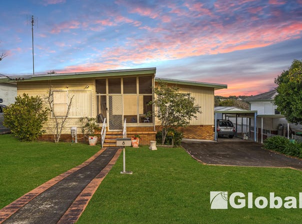 8 Robert Avenue, Warners Bay, NSW 2282