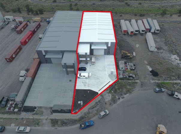 2/9 Intrepid Place, Truganina, Vic 3029