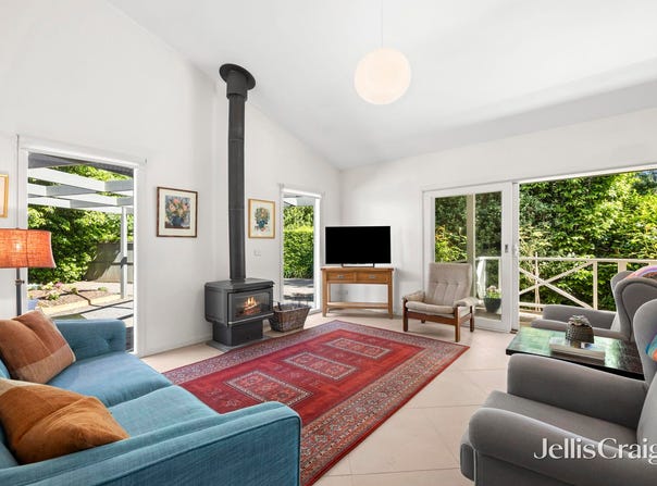 11B Falls Road, Trentham, Vic 3458