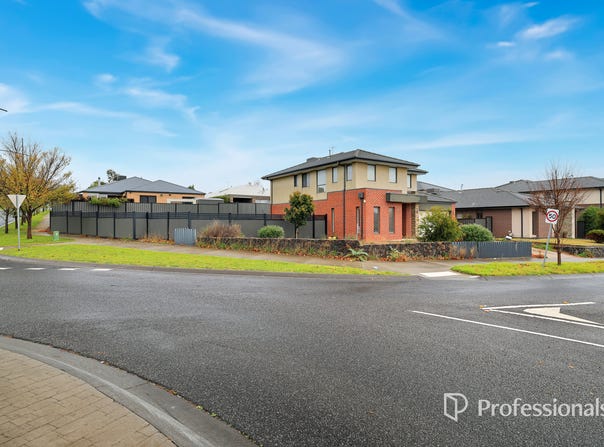 68 Riverside Drive, Craigieburn, Vic 3064
