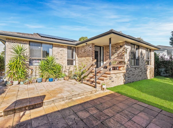 17A Anzac Road, Long Jetty, NSW 2261