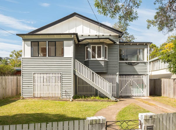 197 Riding Road, Balmoral, Qld 4171