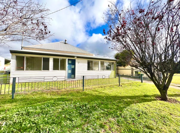 7 Vera Street, Gilgandra, NSW 2827