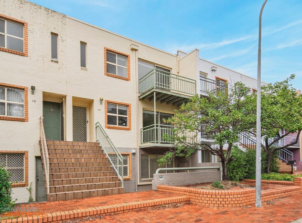 14 Bootle Place, Phillip, ACT 2606
