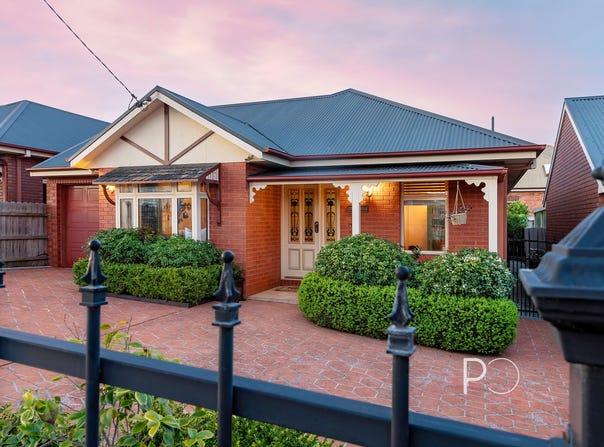 2/2 Harold Street, Devonport, Tas 7310